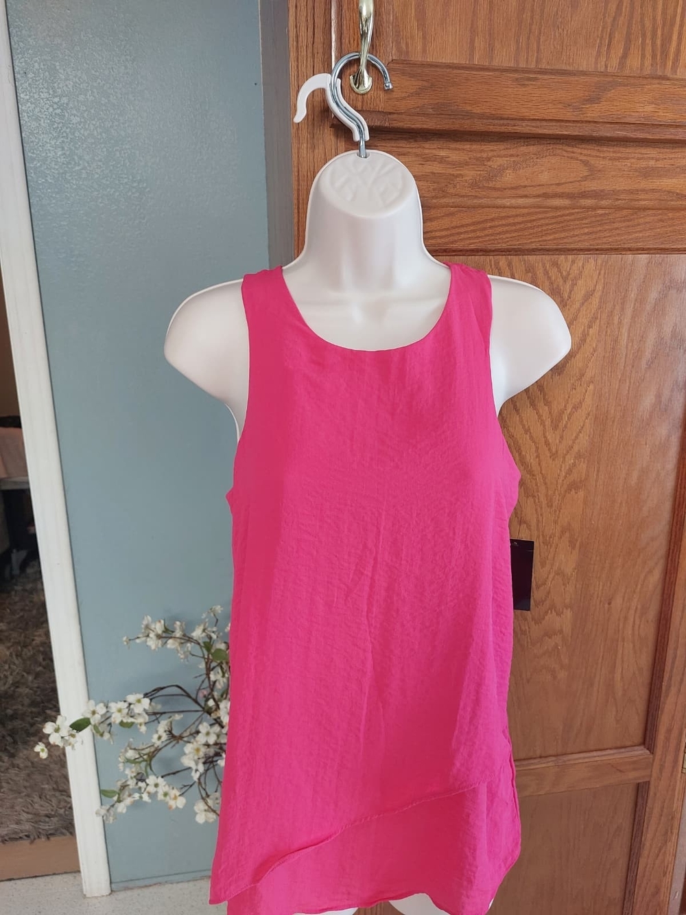 a.n.a Hot Pink Tiered Hem Skirt
